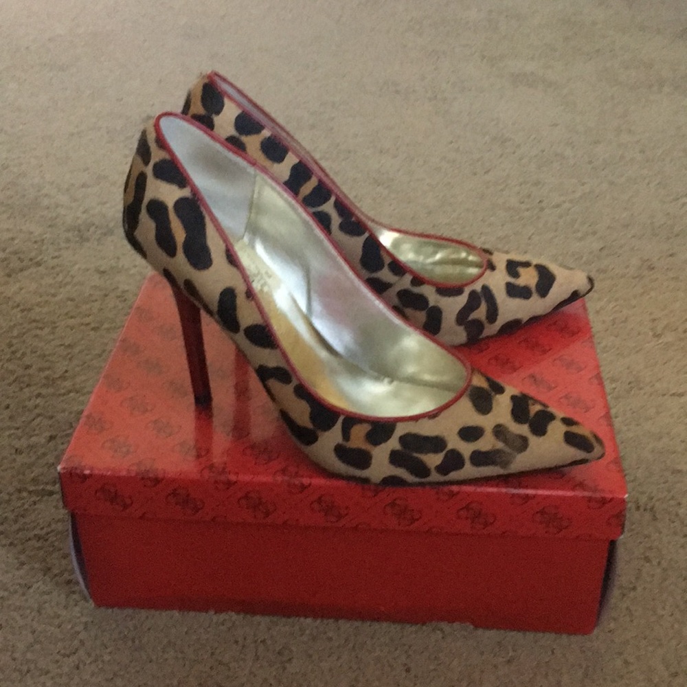 Leopard print Guess stilettos